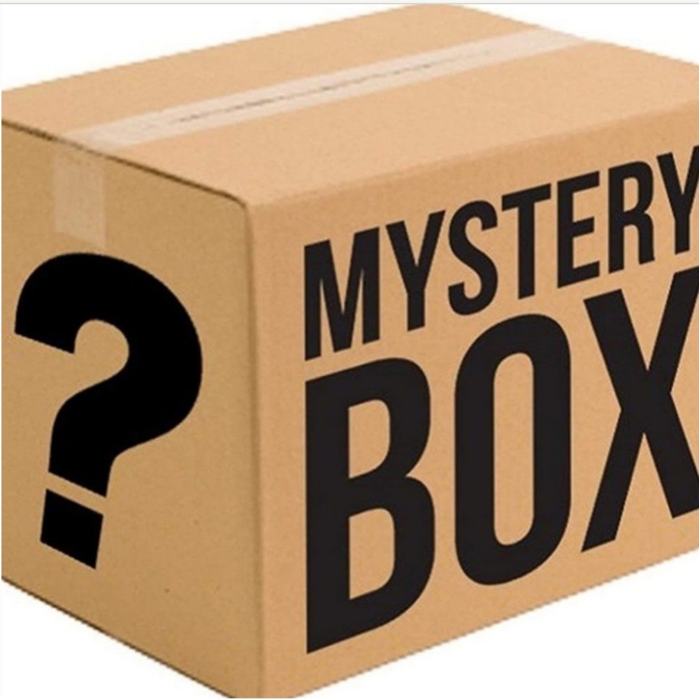 🌟Mystery box of 6-8 boys items. Check out my nearly perfect ratings!